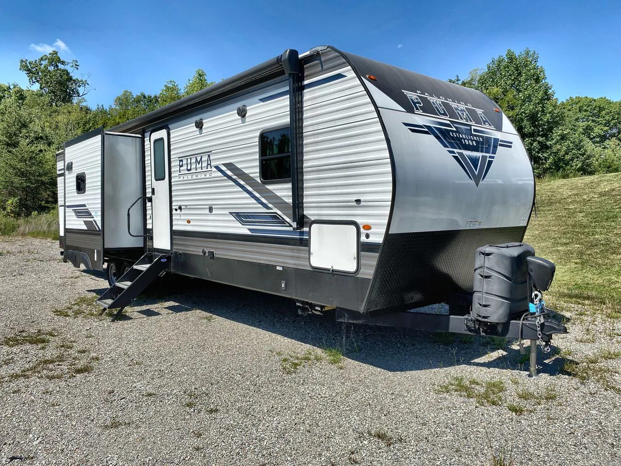 2023 Palomino Puma 32BHDB - Photo 2
