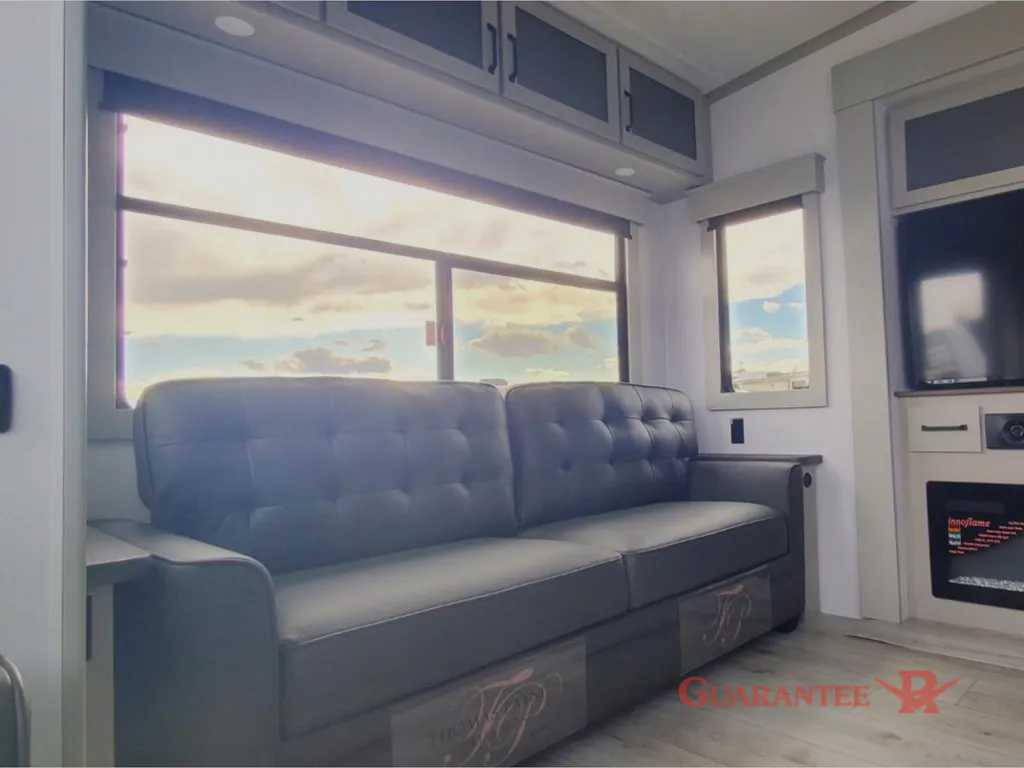 2026 Keystone Montana High Country 385BR, Photos photo 9
