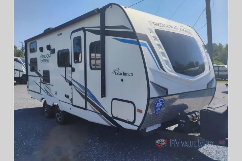 2022 Coachmen Freedom Express Ultra Lite 238BHS - Photo 2