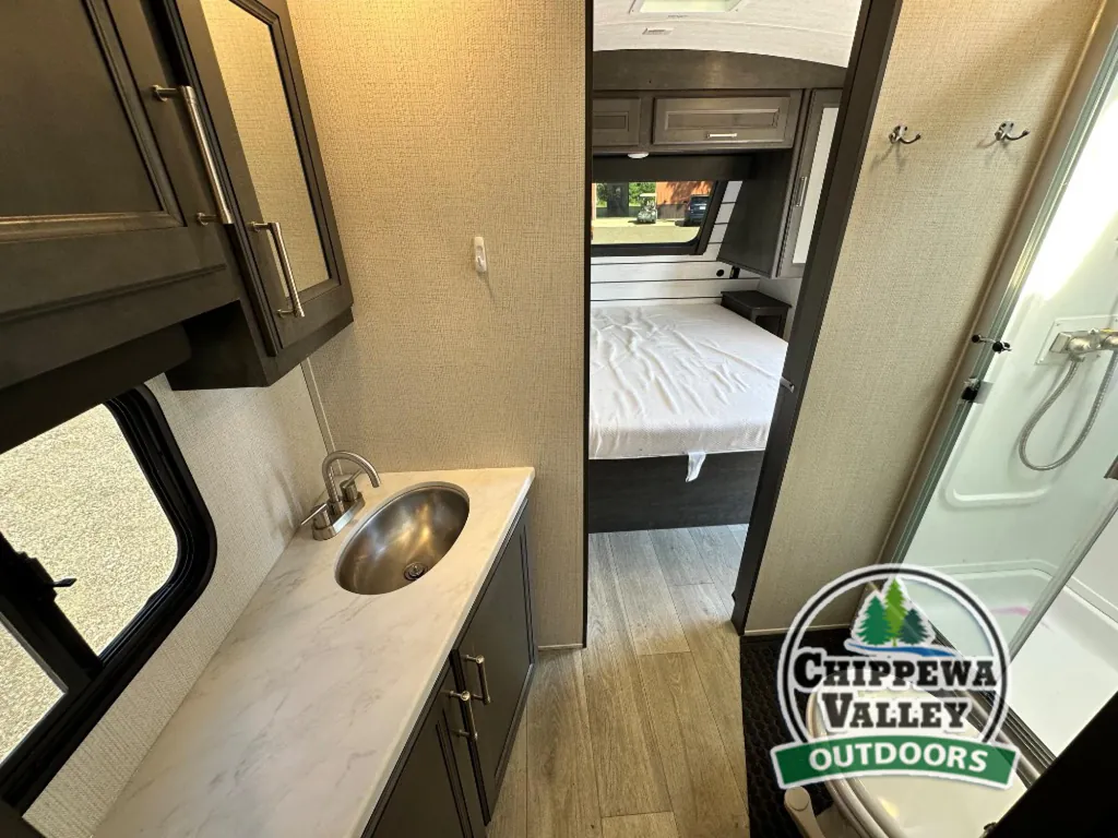 2024 Keystone RV Cougar Half-Ton 30BHS, Photos photo 32