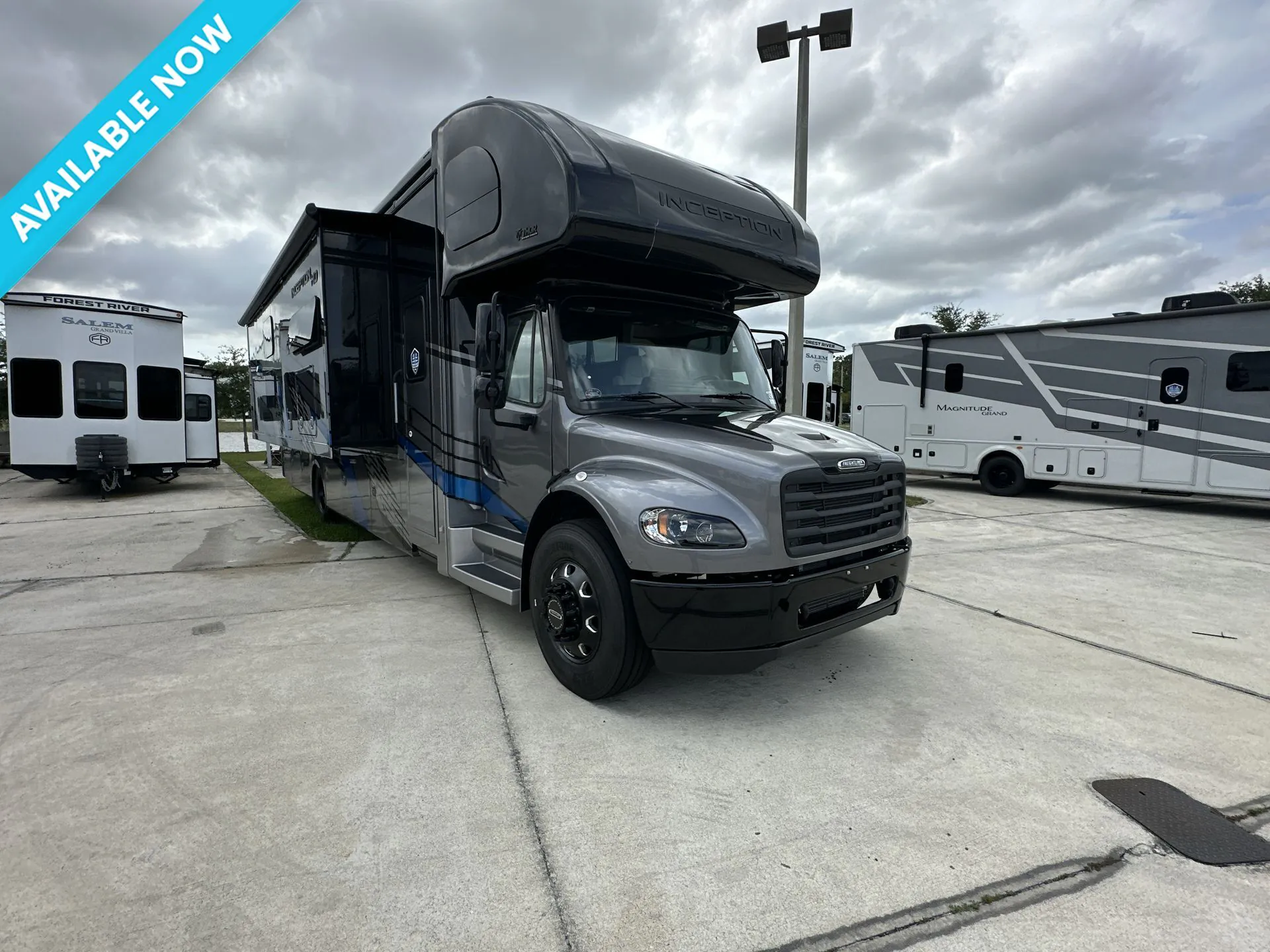 2026 Thor Motor Coach Inception HD 38XL - Photo 2