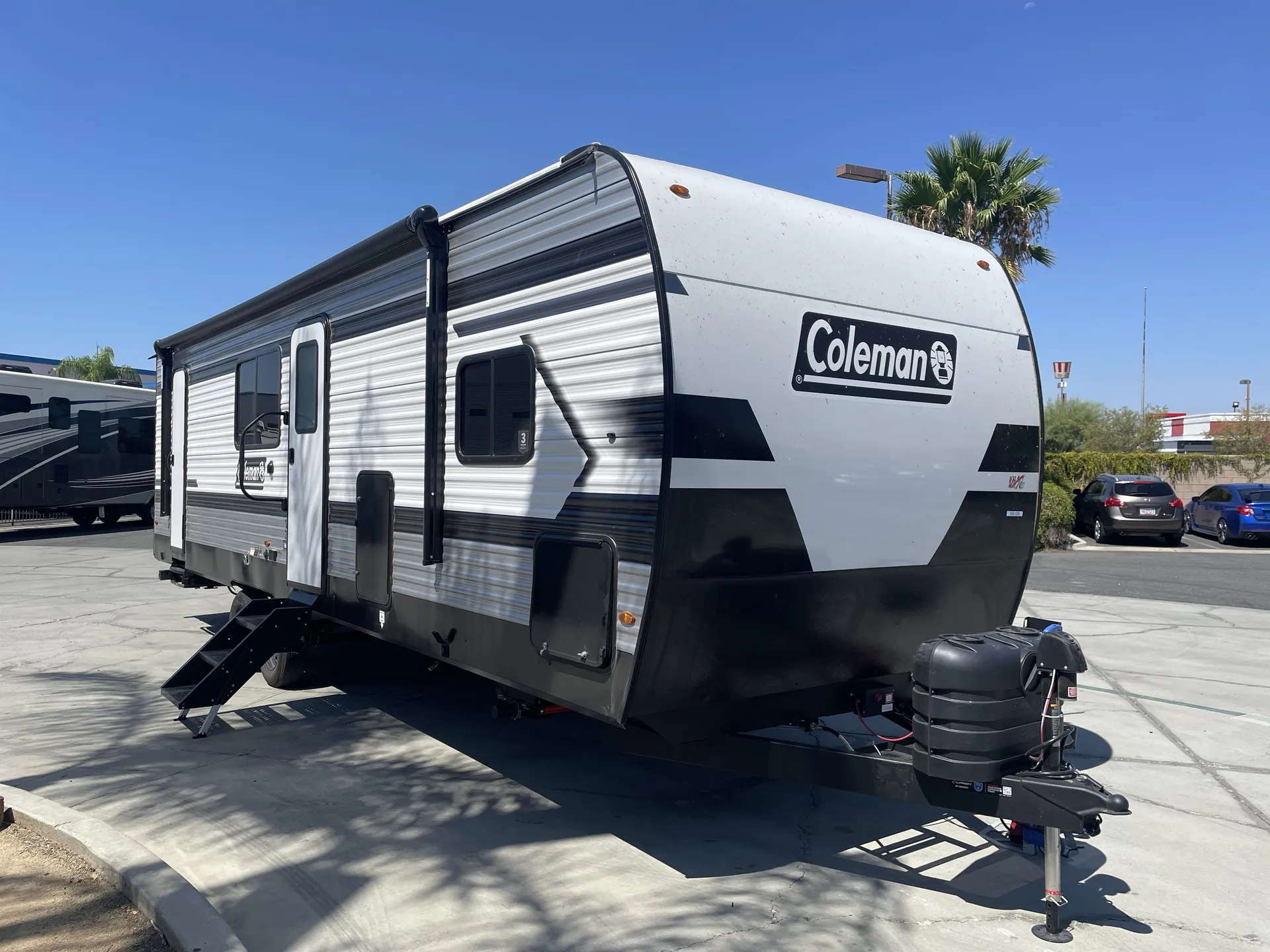 2027 Keystone Coleman Lantern 28BHS dealer photo 1 from Camping World