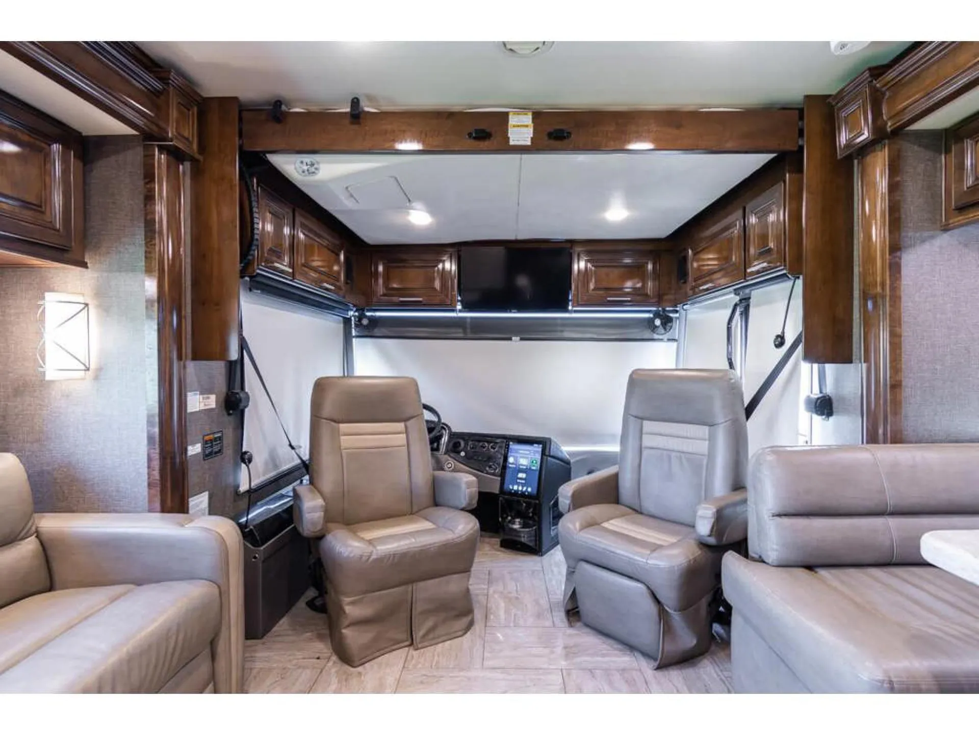 2020 Thor Motor Coach Venetian B42 - Photo 4