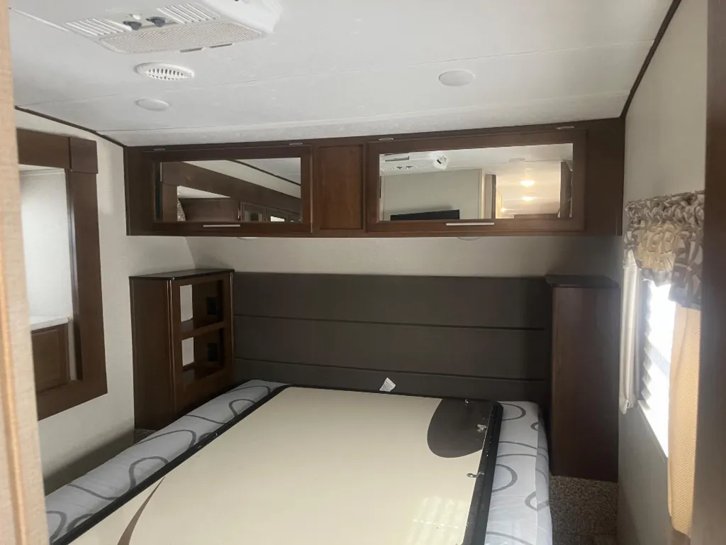 2019 Forest River Wildcat 31BH, Photos photo 23