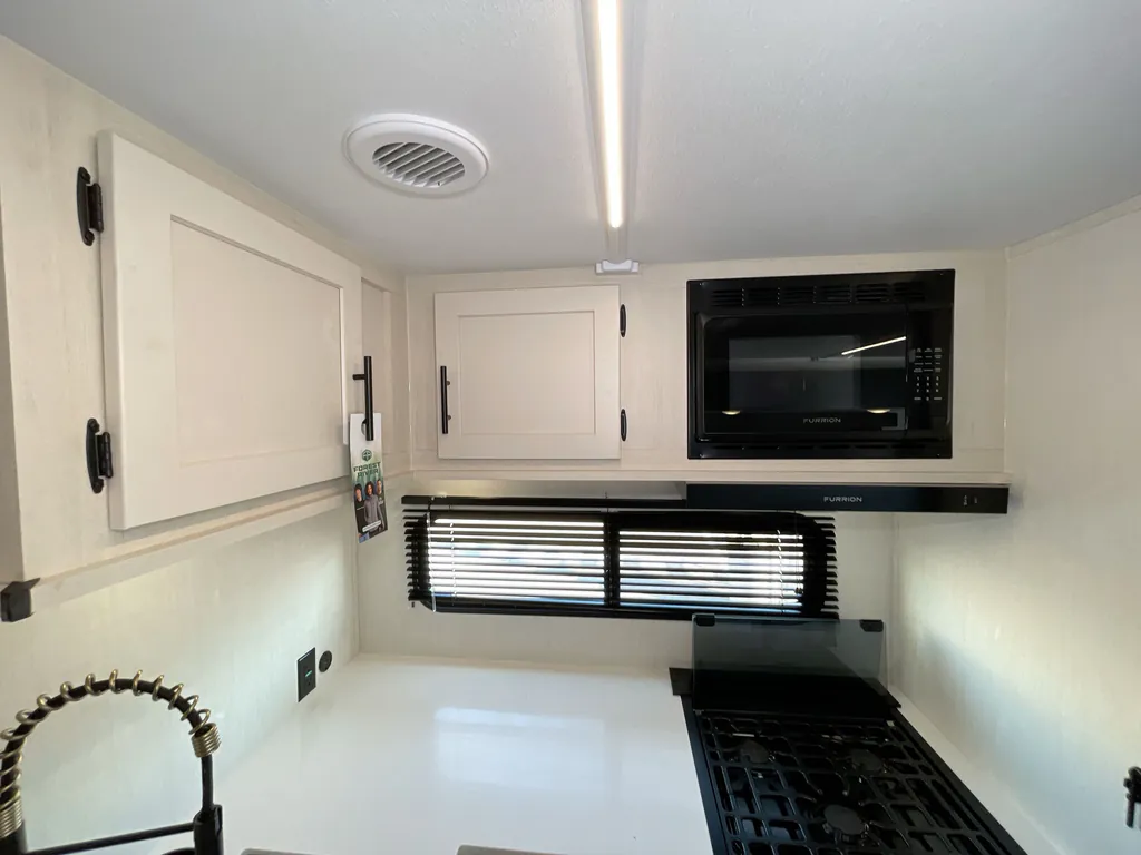 2026 Forest River Alpha Wolf 24TRUNK, Photos photo 11