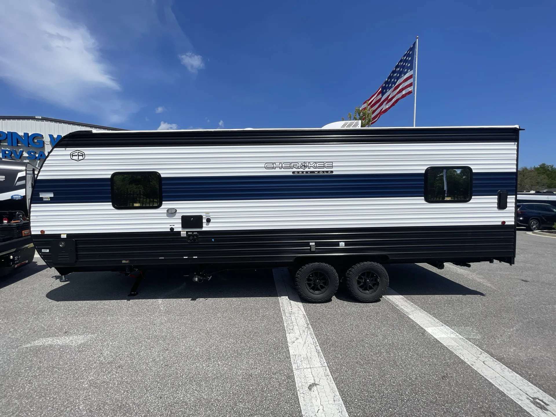 2026 Forest River Cherokee Grey Wolf 22RR - Photo 2