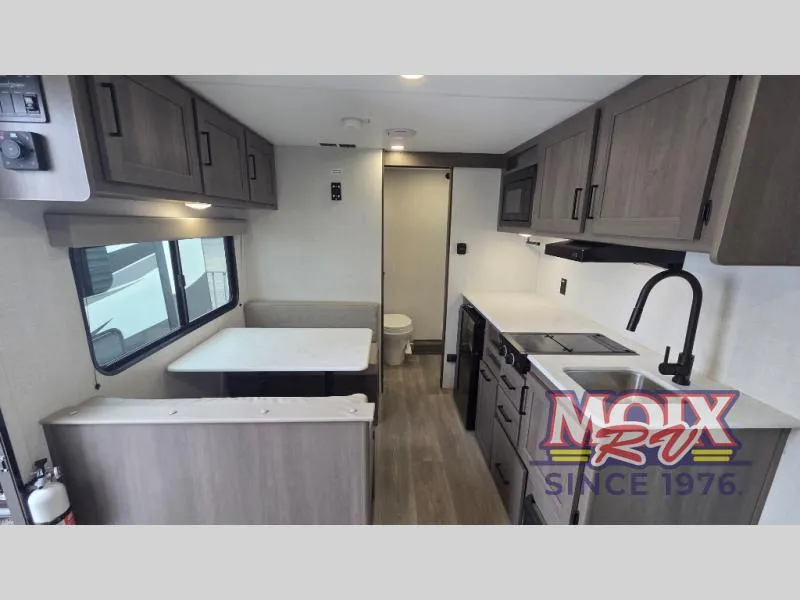 2025 Grand Design Transcend One 151RB - Photo 4