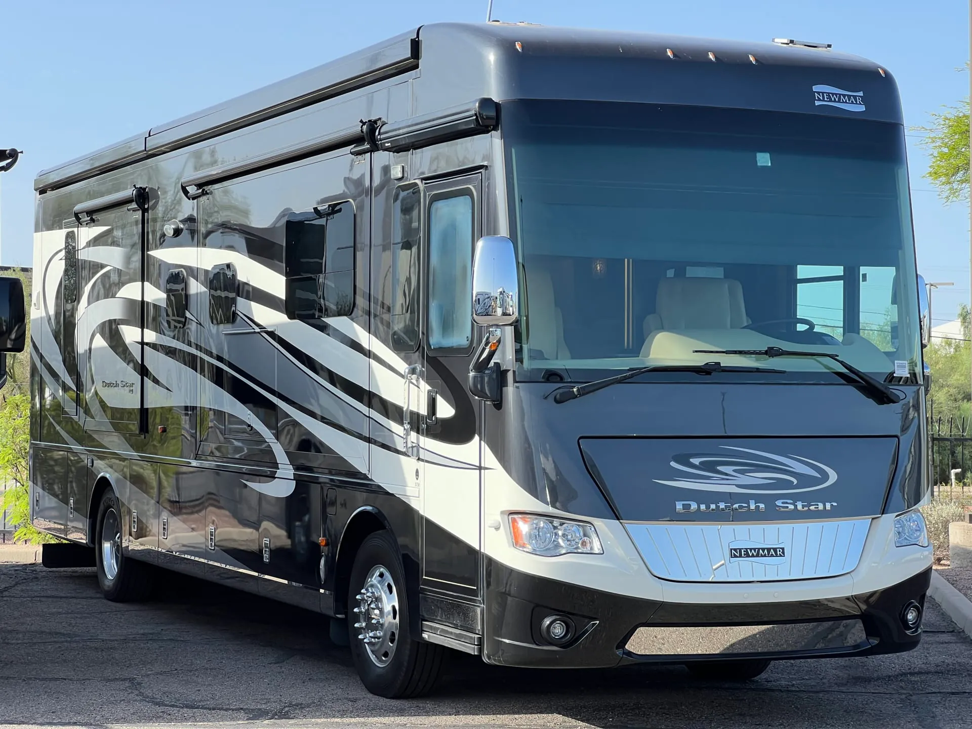 2016 Newmar Dutch Star 3736 - Photo 2