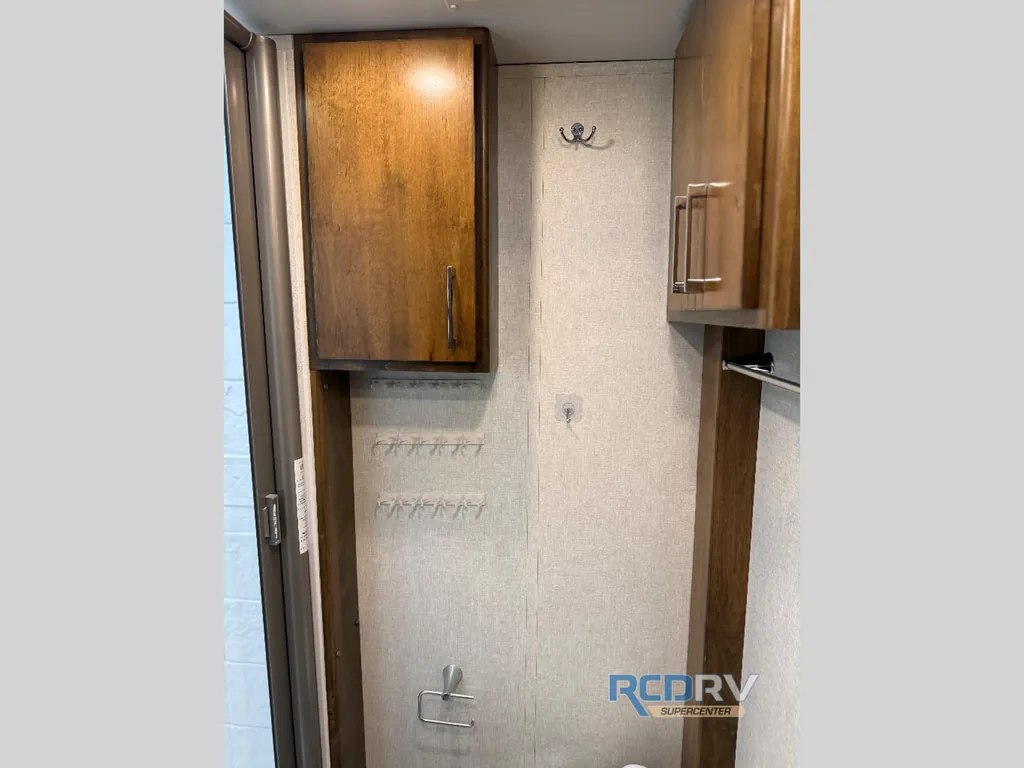 2019 Tiffin Wayfarer 25 QW, Photos photo 13