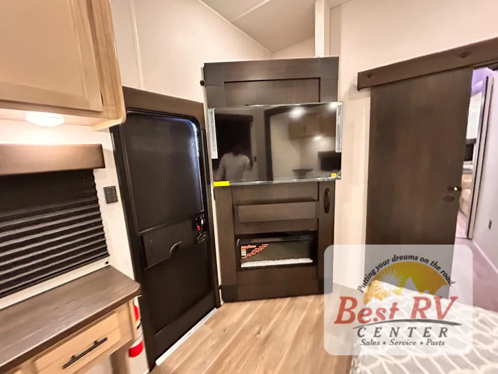 2027 Forest River Cherokee Timberwolf 39DC, Photos photo 54