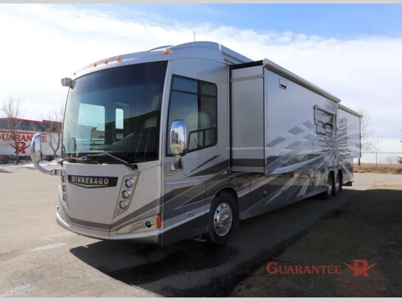 2014 Winnebago Tour 42GD - Photo 3