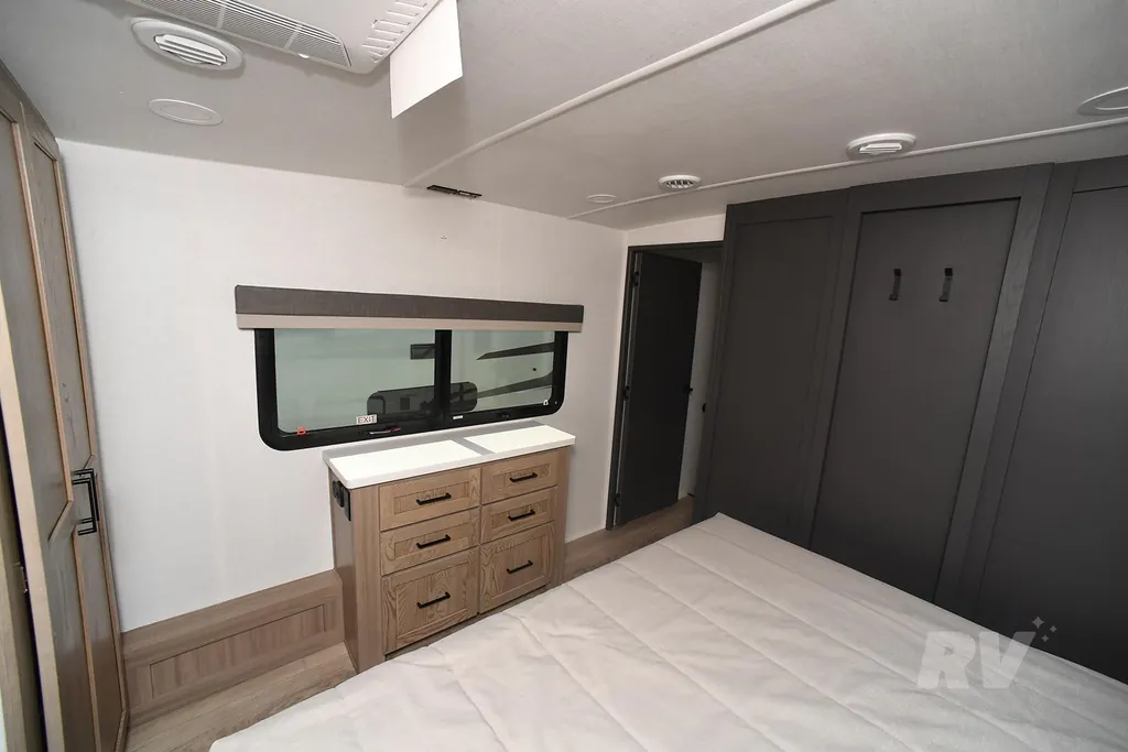 2026 Forest River Rockwood Signature 371RK, Photos photo 22