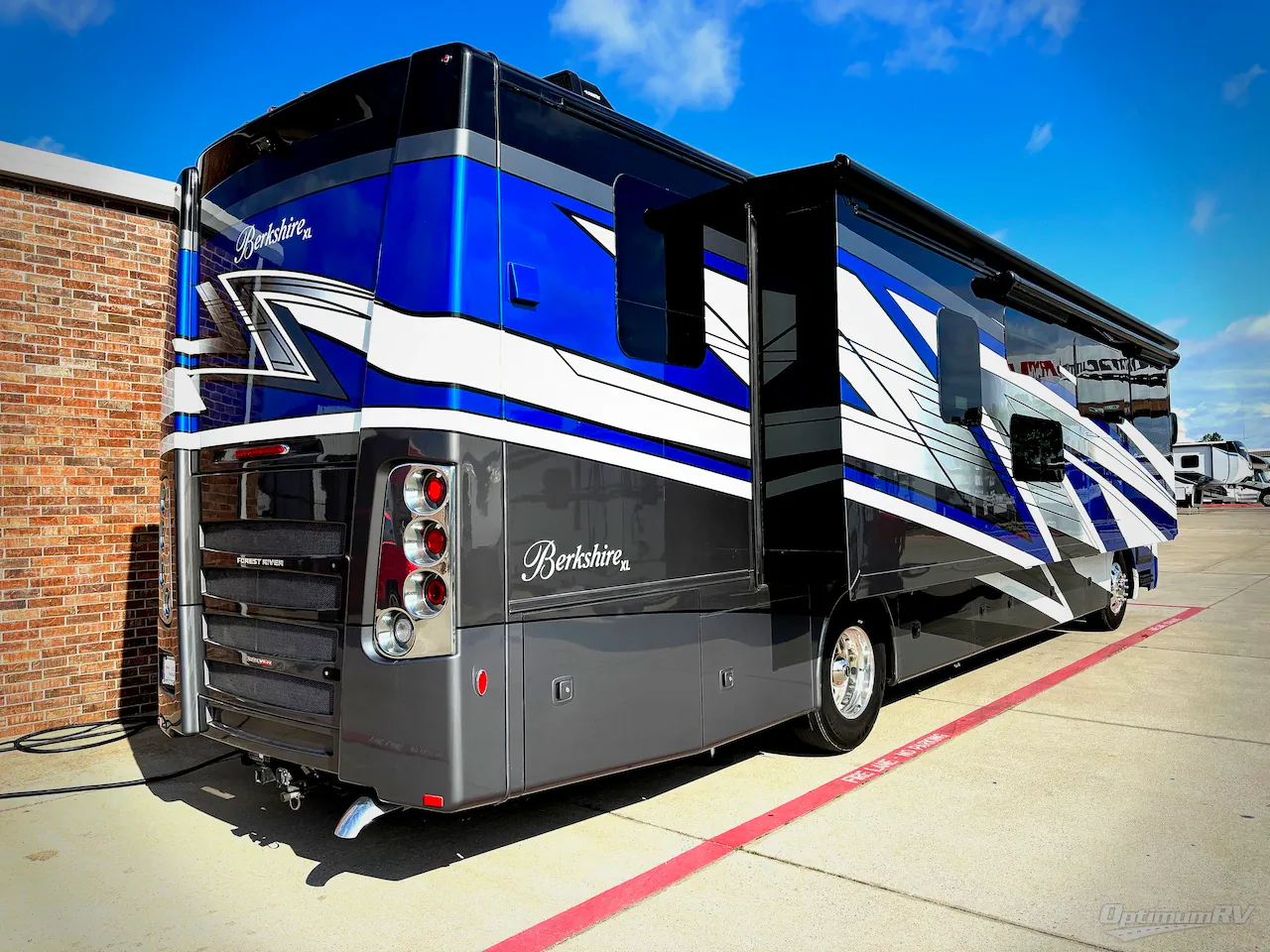 2025 Forest River Berkshire XL 40E - Photo 3