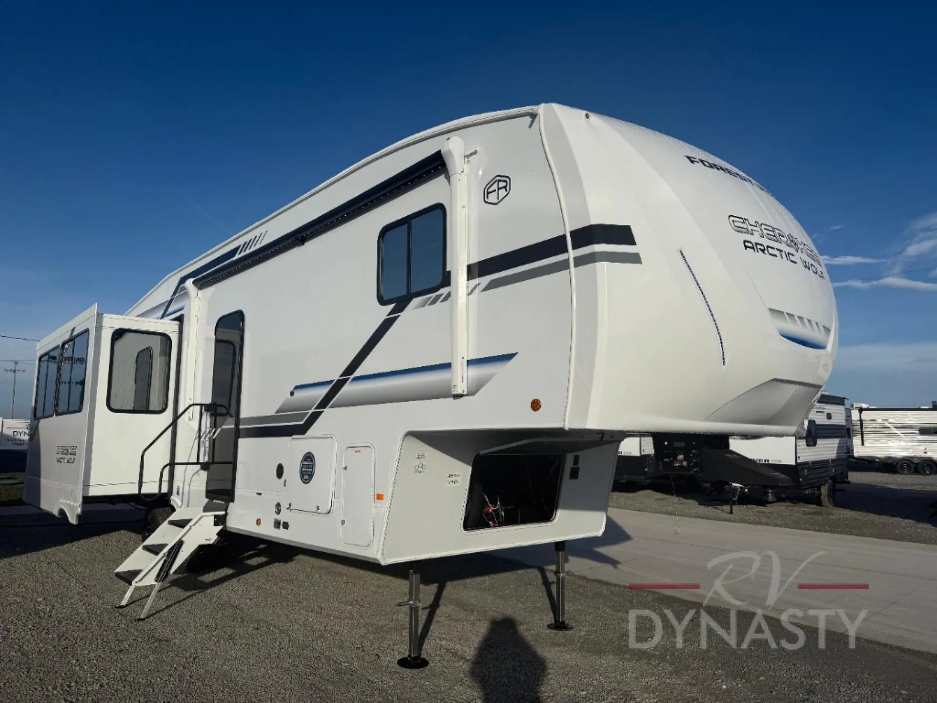 2026 Forest River Cherokee Arctic Wolf 289PANO - Photo 2