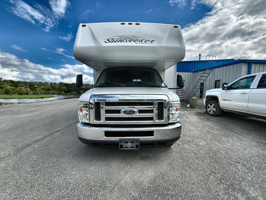 2013 Forest River Sunseeker 3050S, Photos photo 4