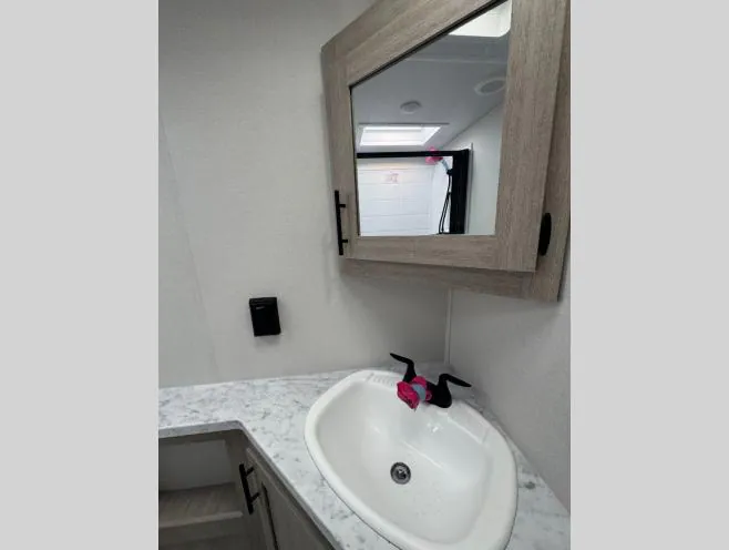 2026 East to West Della Terra 262BH, Photos photo 21
