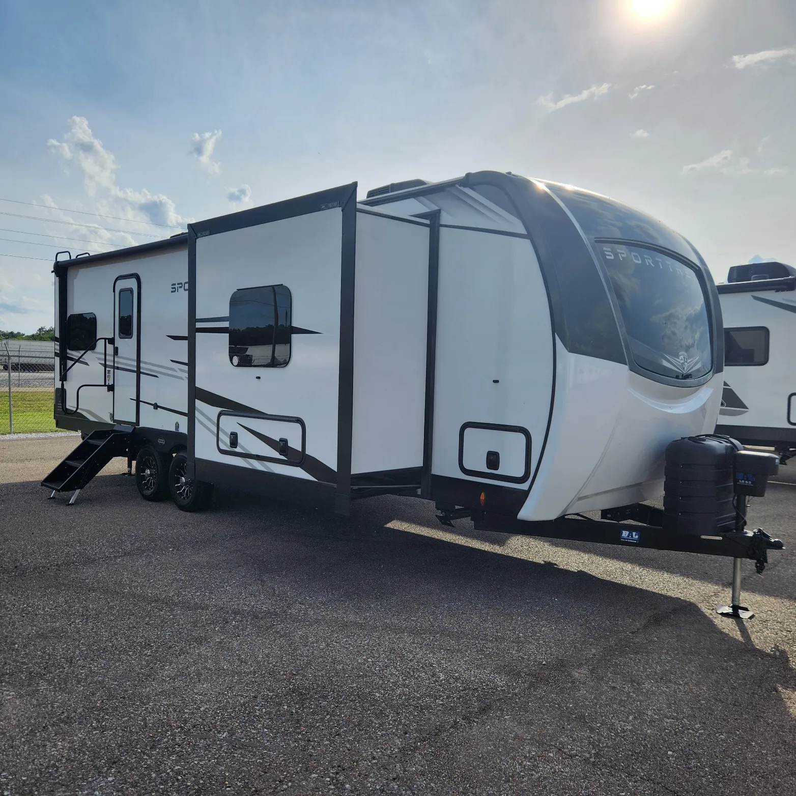 2026 Venture RV SportTrek Touring Edition STT272VRK - Photo 2