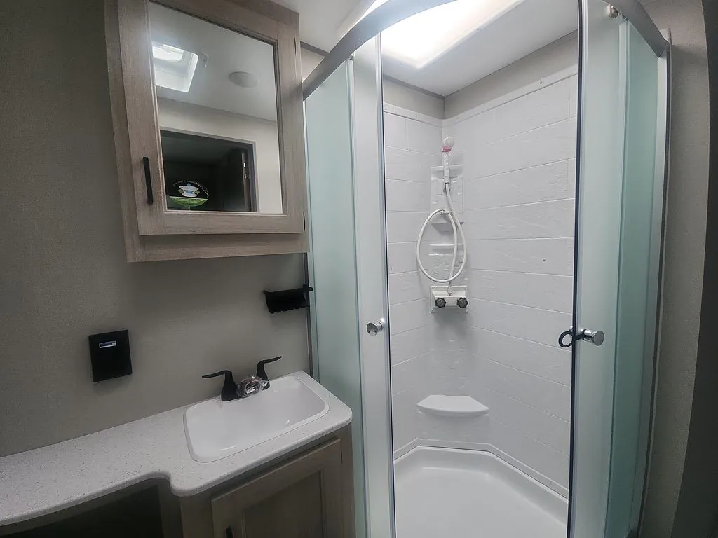 2026 Forest River Aurora 34BHTS 2 QUEEN BEDS, Photos photo 32