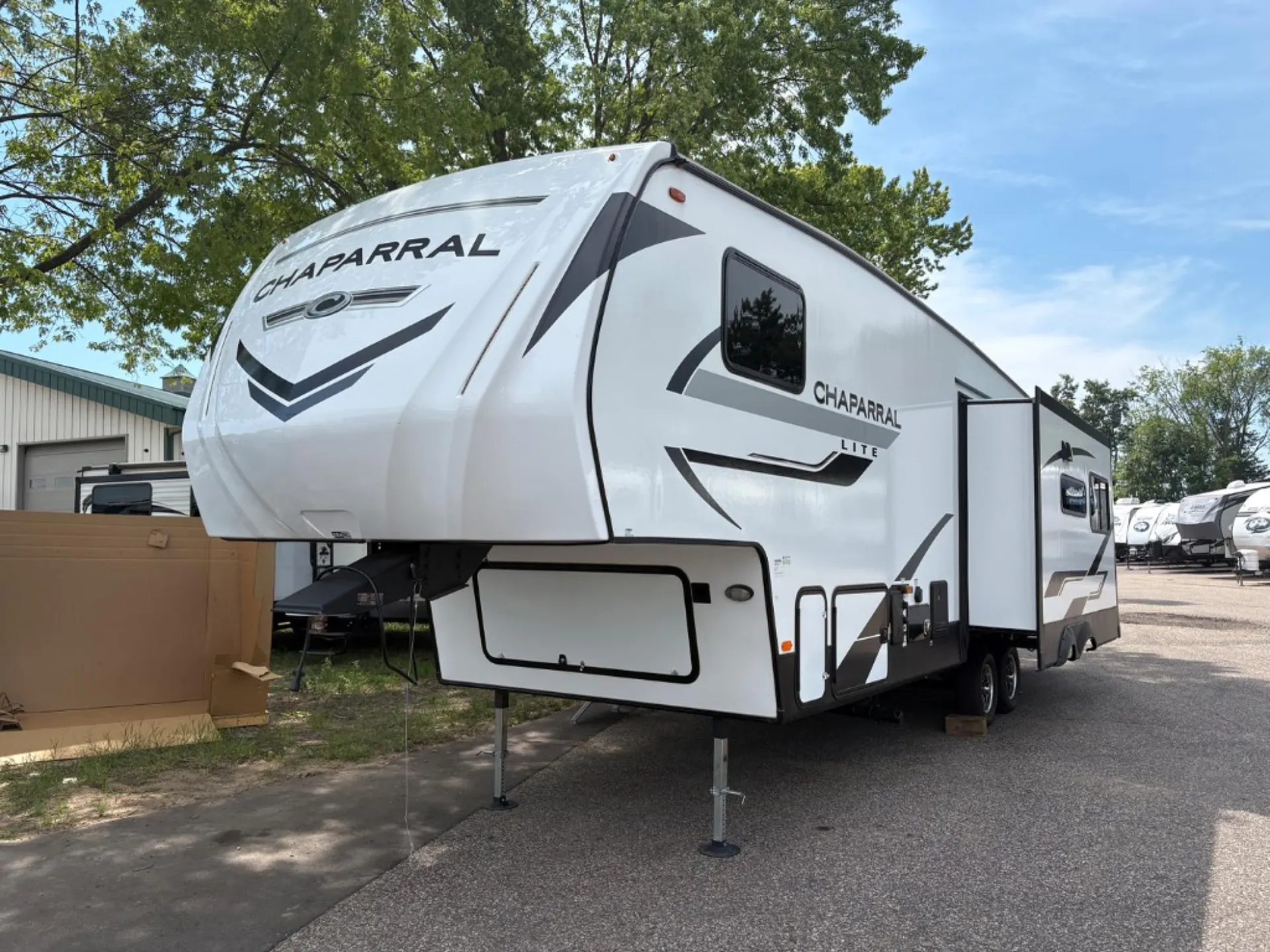 2024 Coachmen Chaparral Lite 284RL - Photo 4