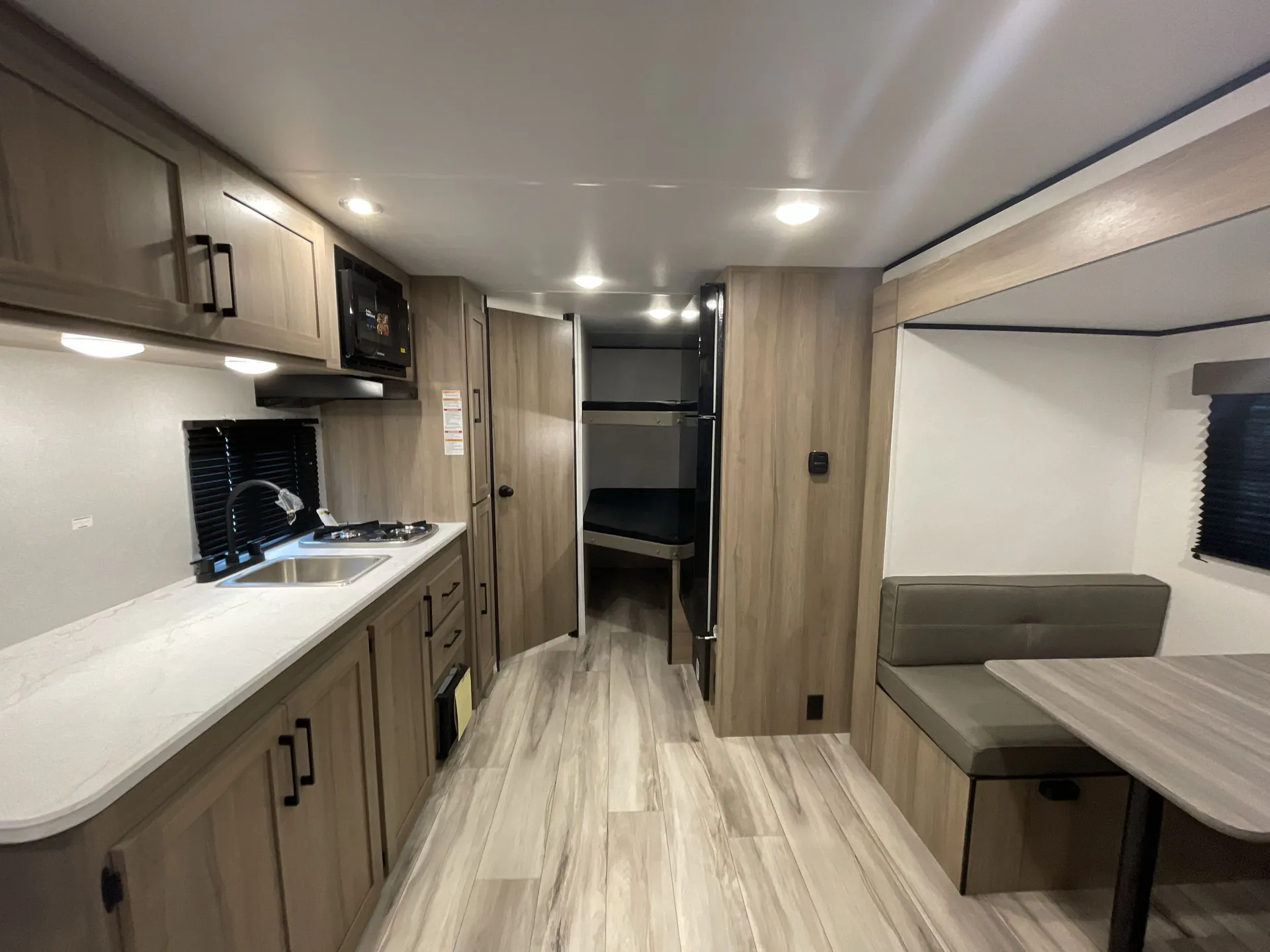 2026 Keystone Coleman 19B — living area main