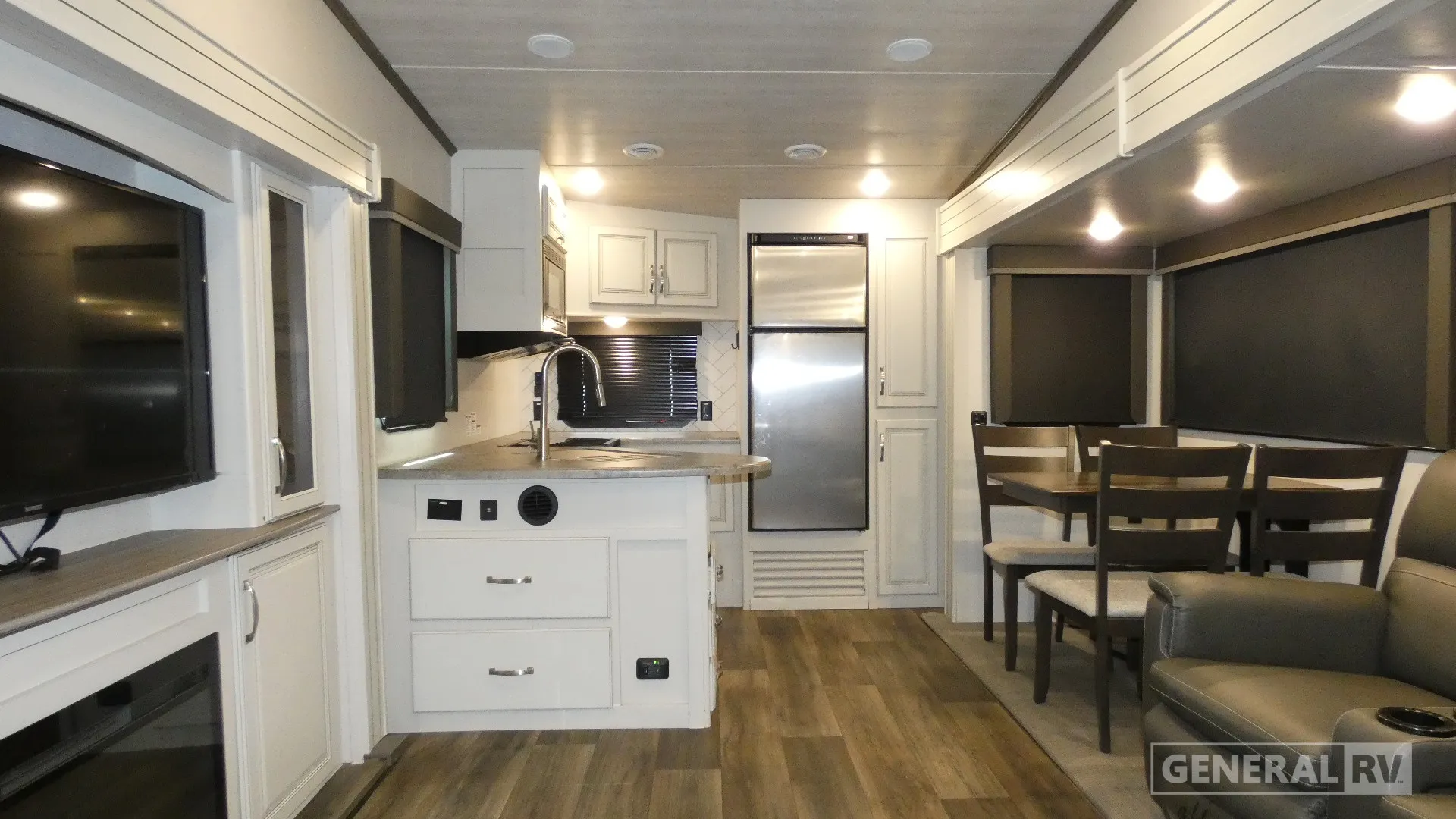 2022 Keystone Cougar 29RKS - Photo 3