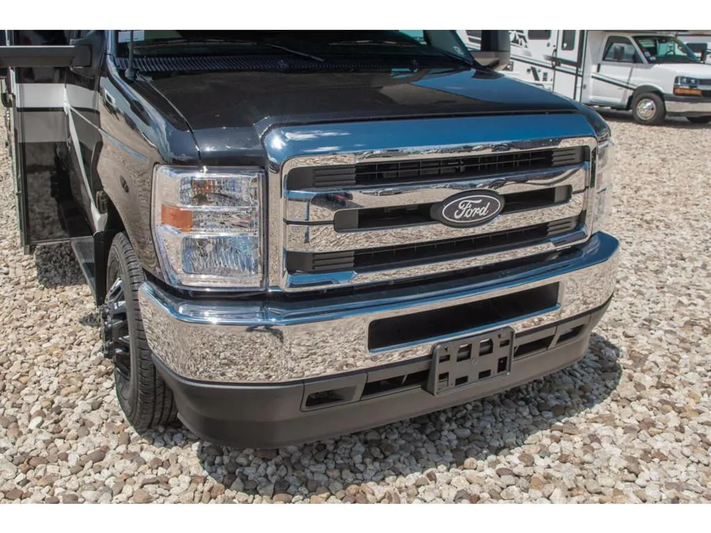 2027 Thor Motor Coach Quantum HS31, Photos photo 31