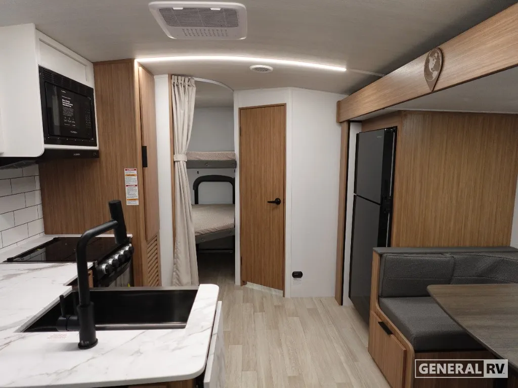 2026 Keystone Passport SL 229BH - Photo 3