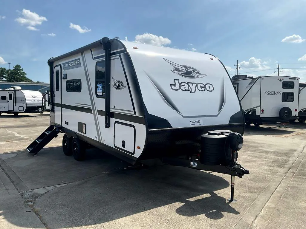 2027 Jayco Jay Feather 18RBF - Photo 3