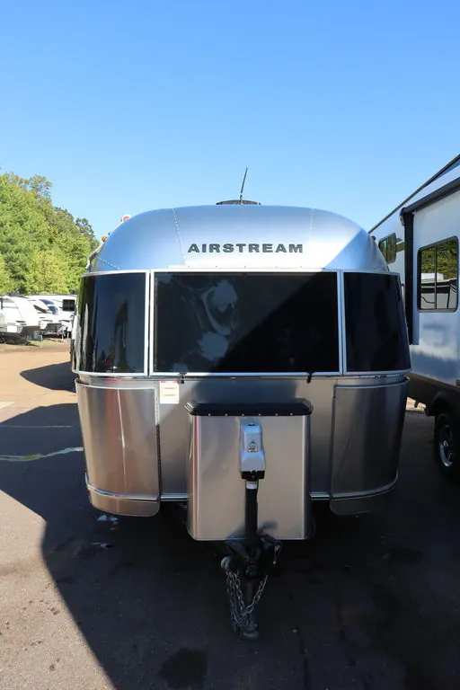 2017 Airstream International 19 - Photo 4
