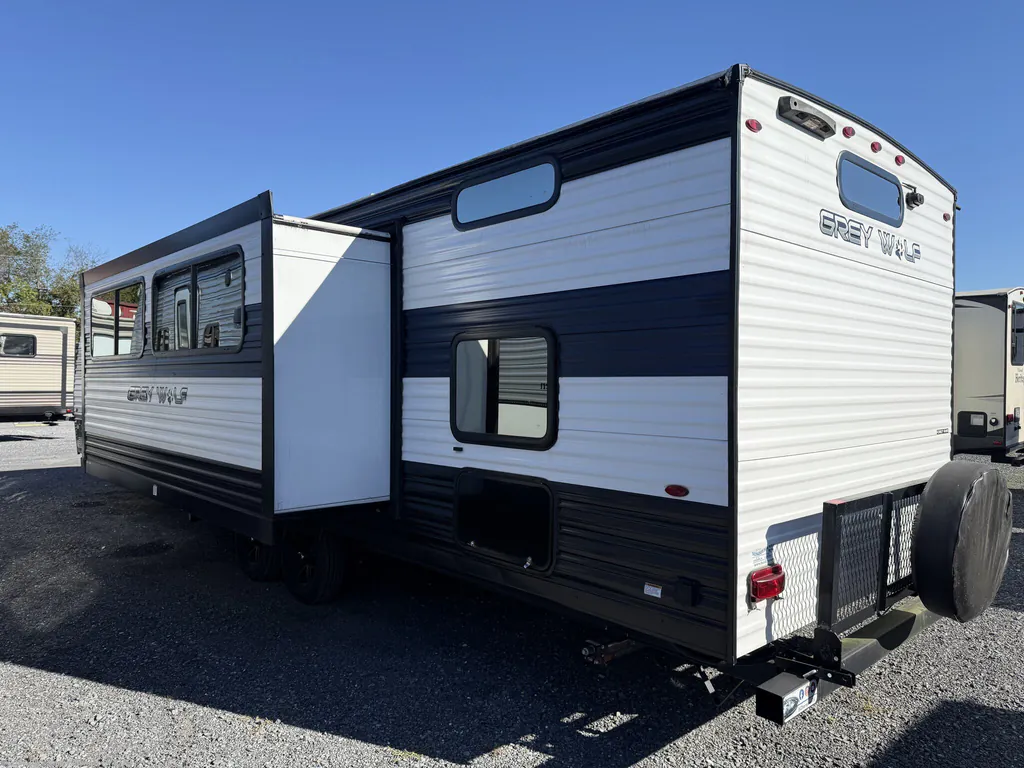 2023 Forest River Cherokee Grey Wolf 29TE, Photos photo 5