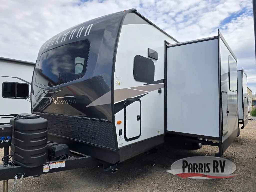 2025 Forest River Rockwood Ultra Lite 2619FK - Photo 3