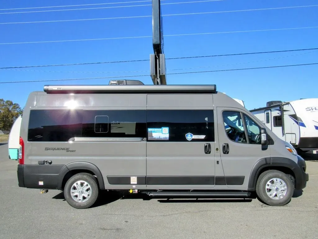 2026 Thor Motor Coach Sequence 20L - Photo 2