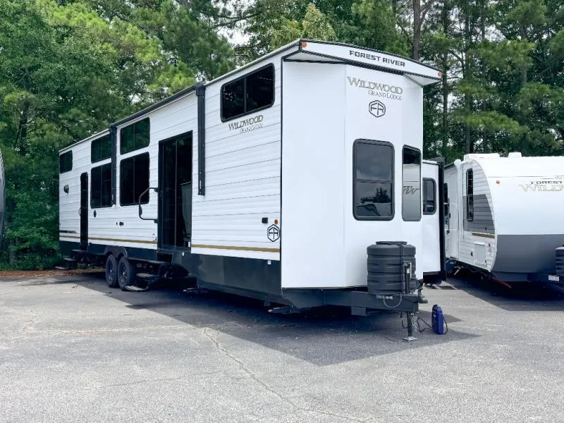 2026 Forest River Wildwood Grand Lodge 42ICE - Photo 2