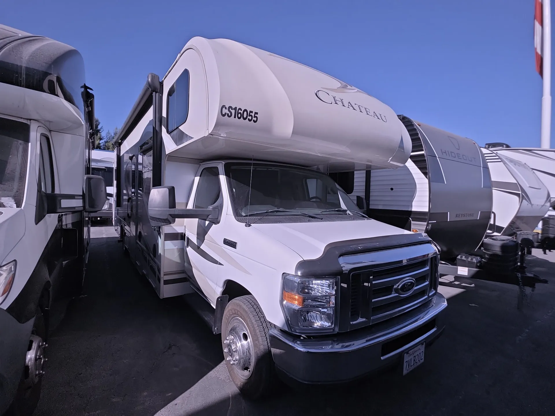 2016 Thor Motor Coach Chateau 31W - Photo 2