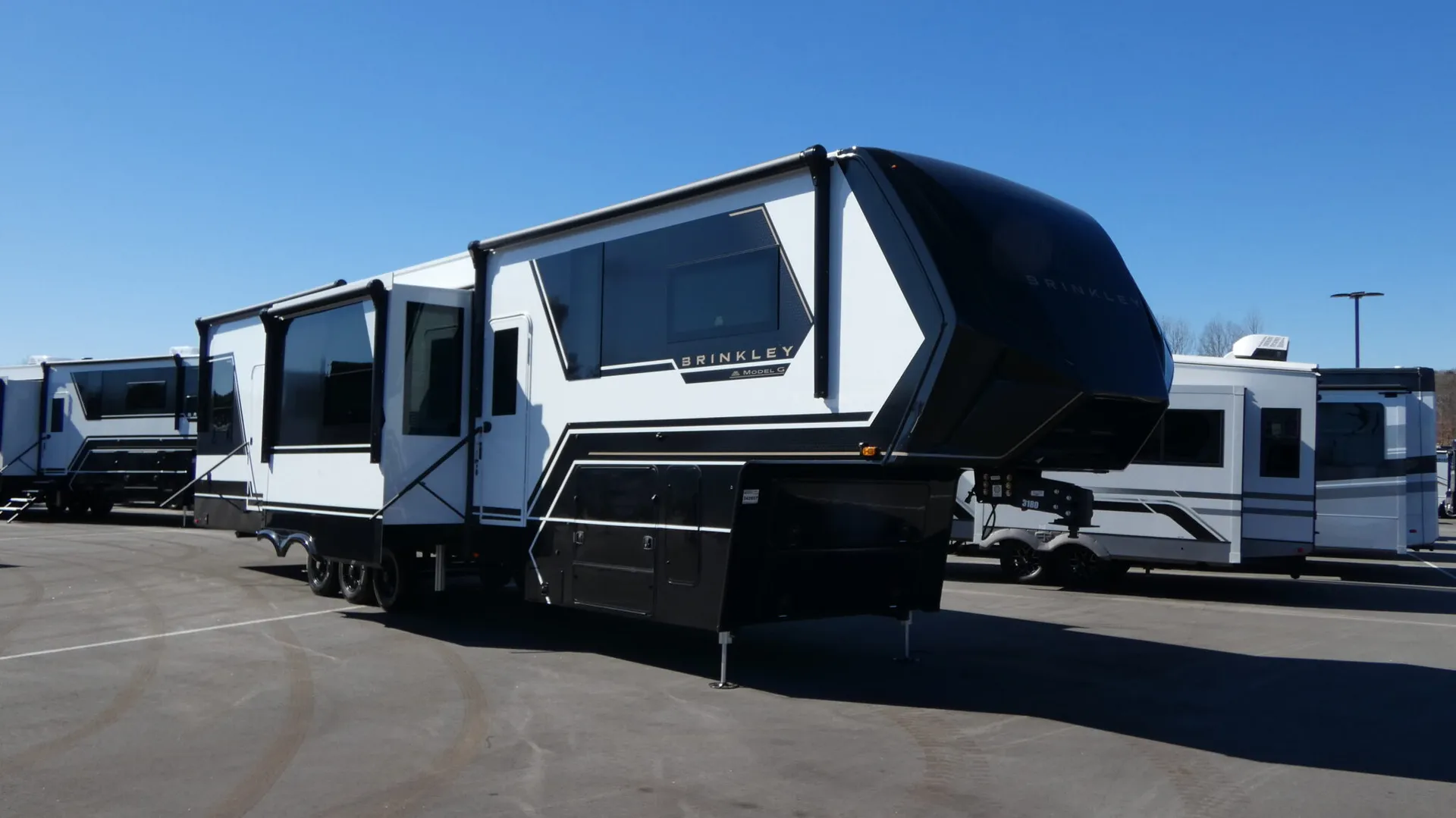 2026 Brinkley Model G 4120 - Photo 2