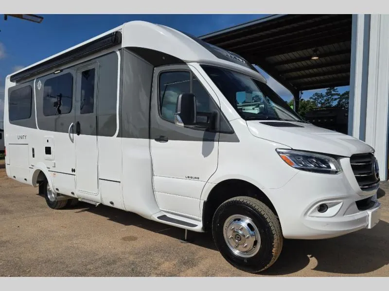 2026 Leisure Travel Vans Unity 24CB - Main photo