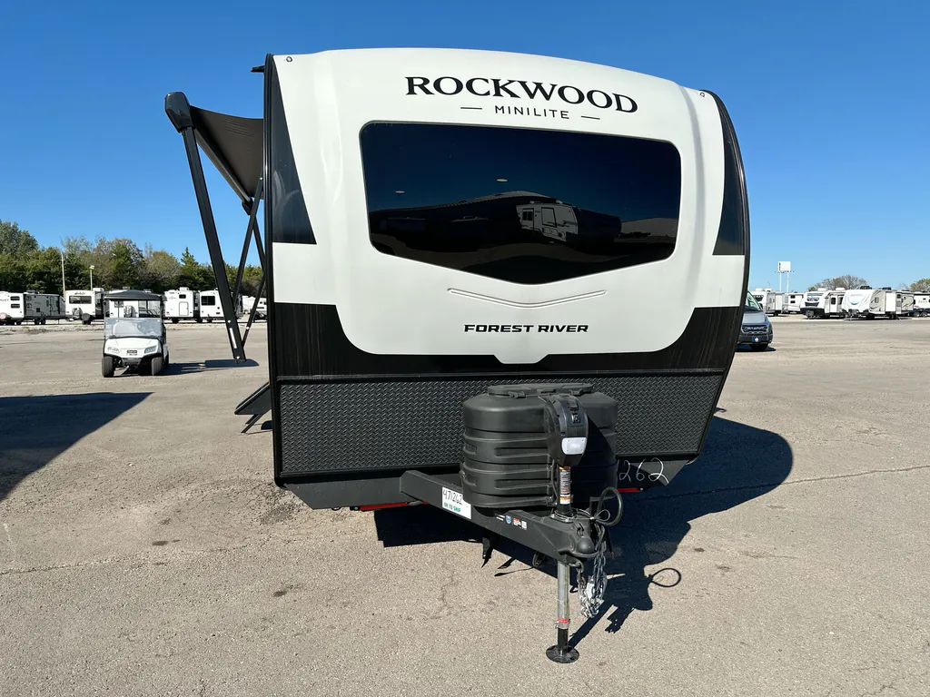 2027 Forest River Rockwood Mini Lite 2109S, Photos photo 4