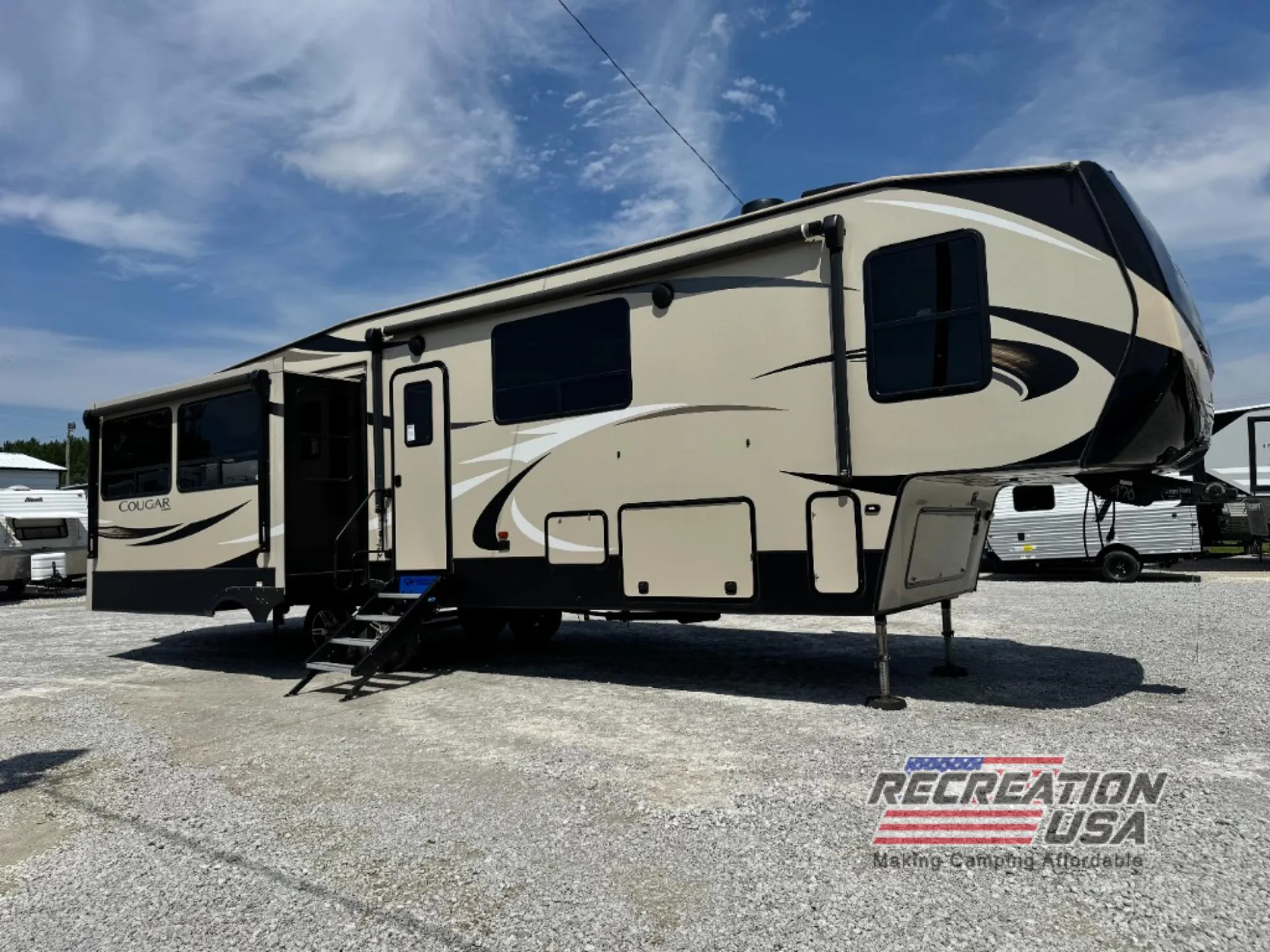 2019 Keystone Cougar 368MBI - Photo 2