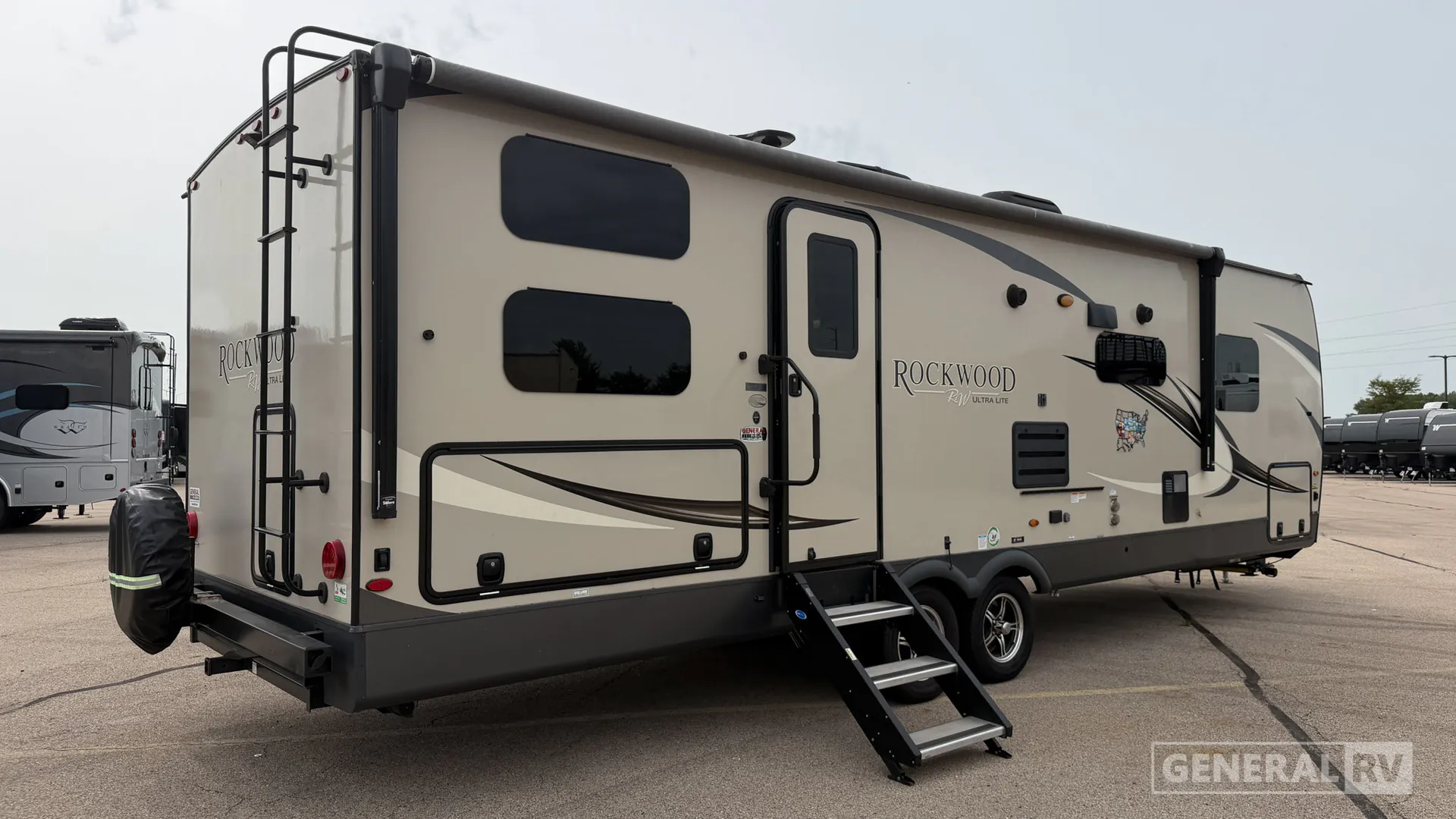 2021 Forest River Rockwood Ultra Lite 2706WS — Photo 7