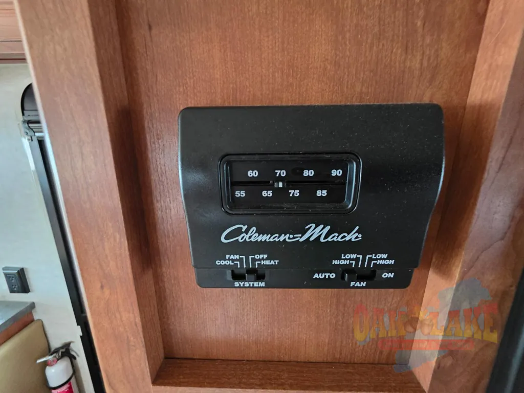 2018 Winnebago Sunstar 27P, Photos photo 25
