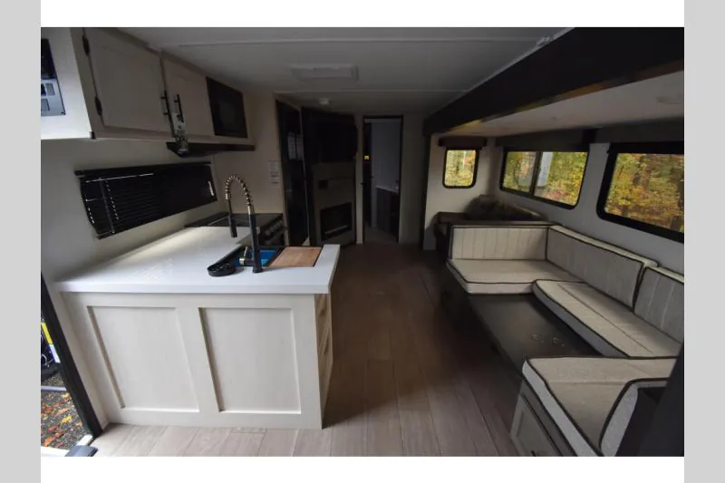 2026 Forest River Cherokee Alpha Wolf 29TB, Photos photo 9