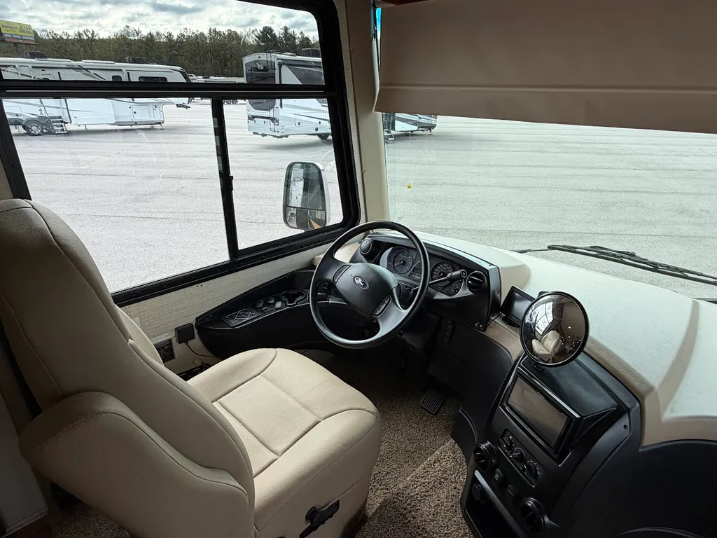 2017 Jayco Precept 35S, Photos photo 9