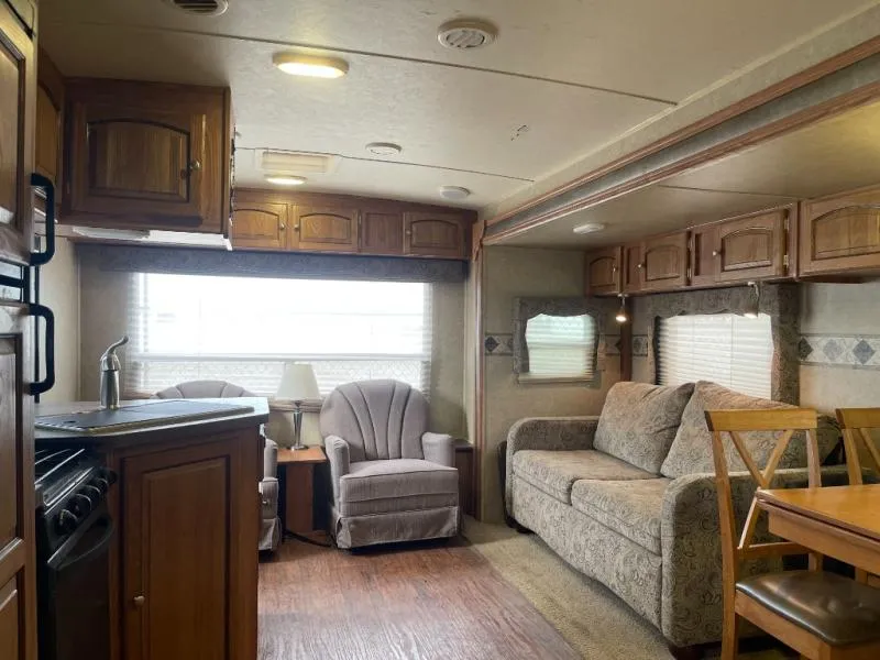 2015 Forest River Rockwood Ultra Lite 2604WS - Photo 2