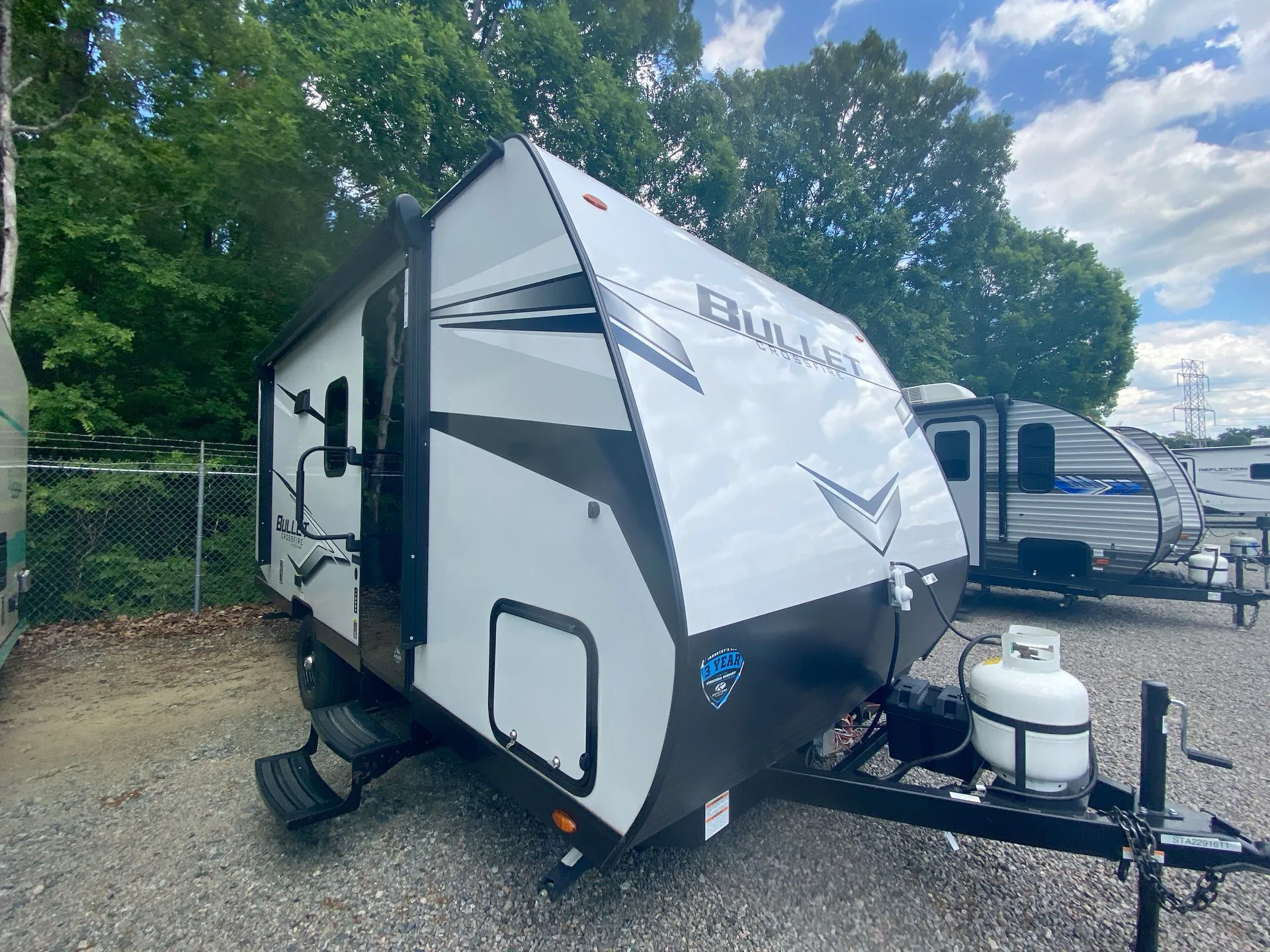 2024 Keystone Bullet Crossfire 1700BH - Photo 2