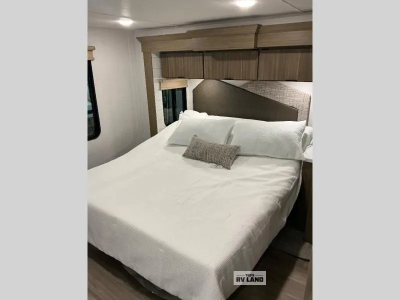 2027 Forest River Salem Grand Villa 42FLDL - Photo 3