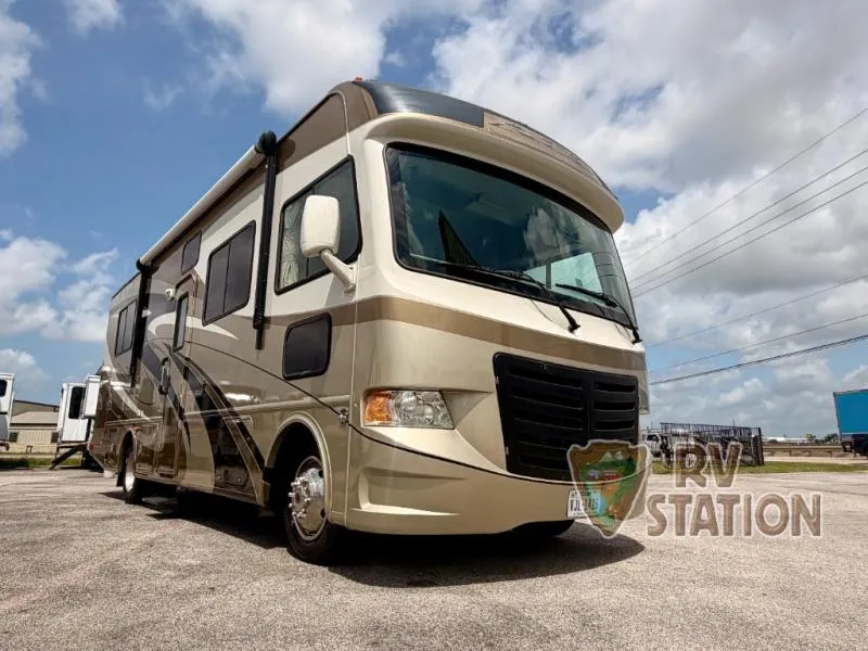 2013 Thor Motor Coach ACE Used    29 2 - Main photo