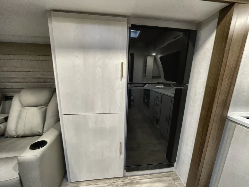 2026 Forest River Vibe Extreme Lite 2500FIK, Photos photo 6