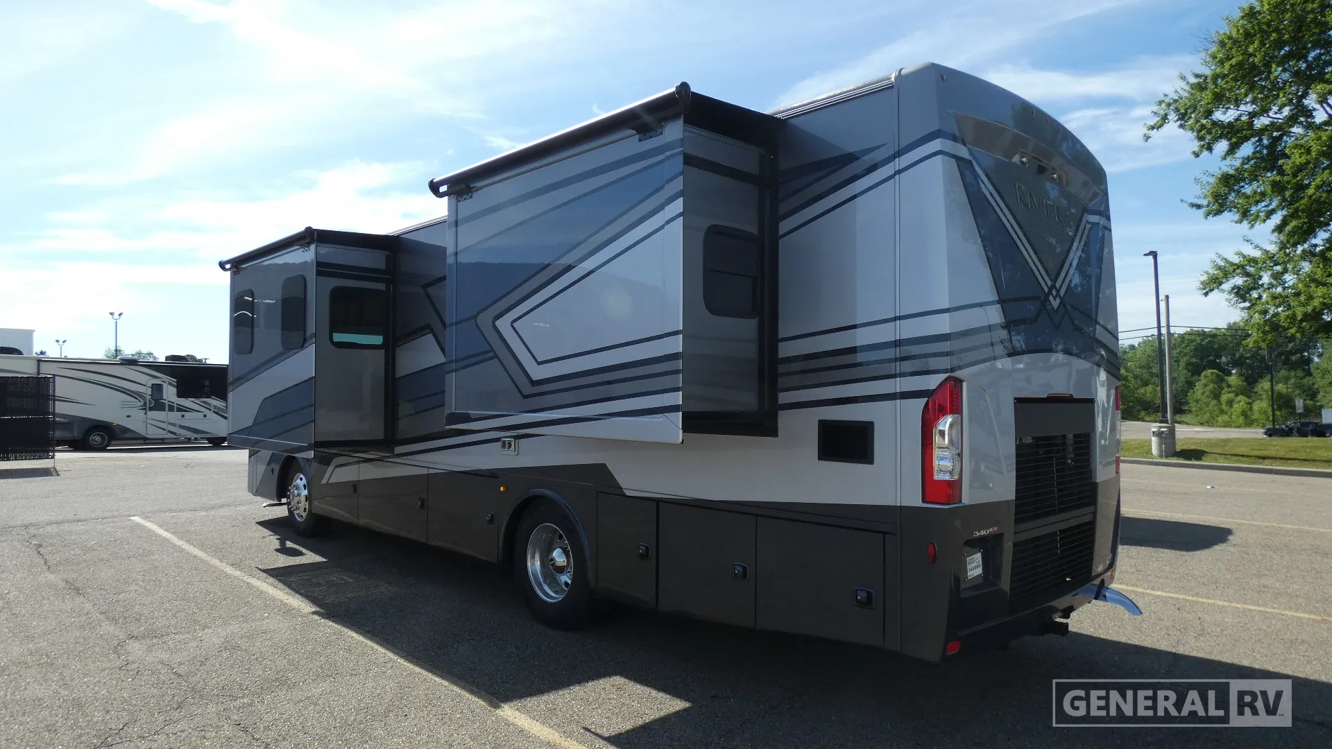 2027 Thor Motor Coach Riviera 34SD - Photo 4