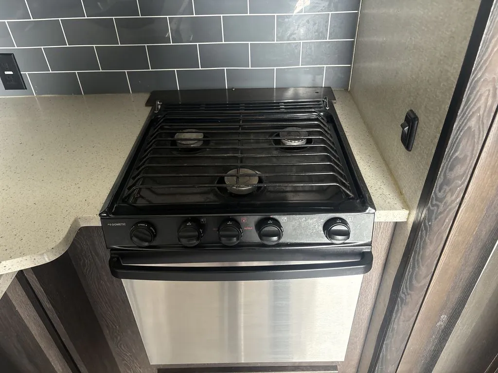 2018 Keystone Carbon 403 - Photo 3