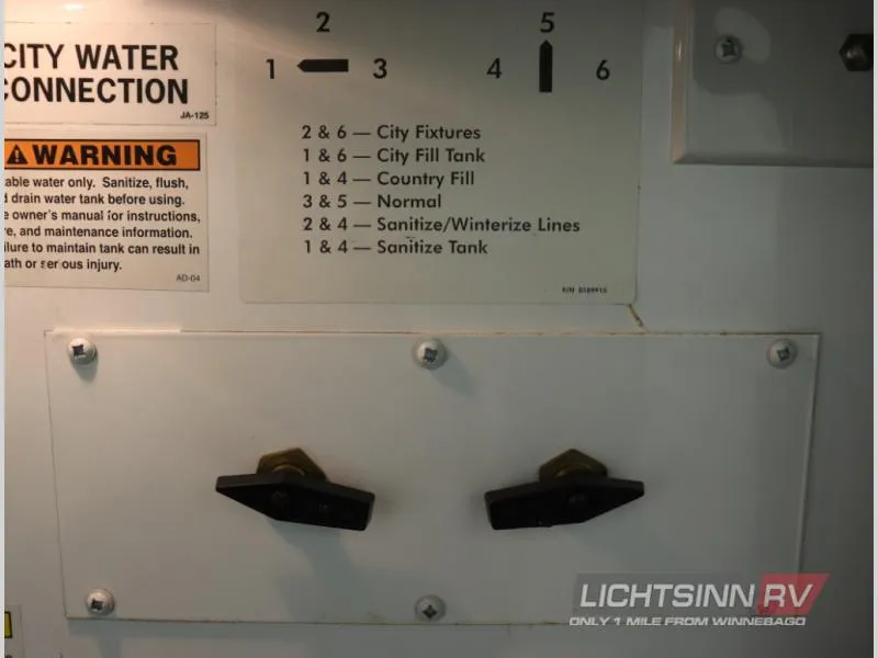 2019 Jayco Melbourne 24L - Photo 3